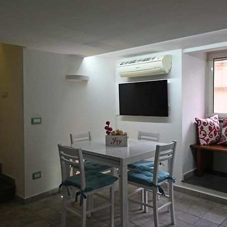 Il Rifugio Di Beppe Apartment Napoli Exterior foto