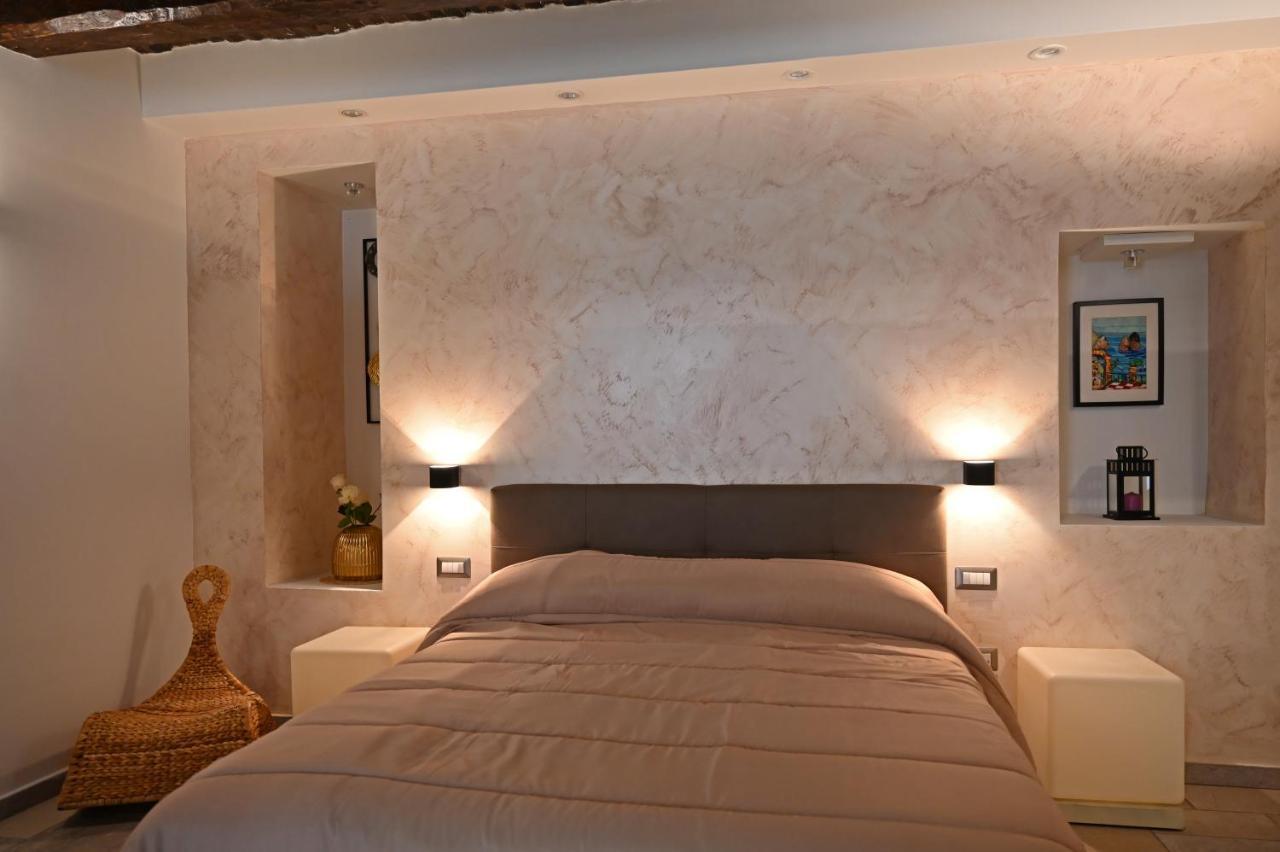 Il Rifugio Di Beppe Apartment Napoli Exterior foto