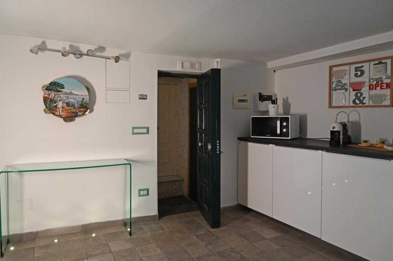 Il Rifugio Di Beppe Apartment Napoli Exterior foto