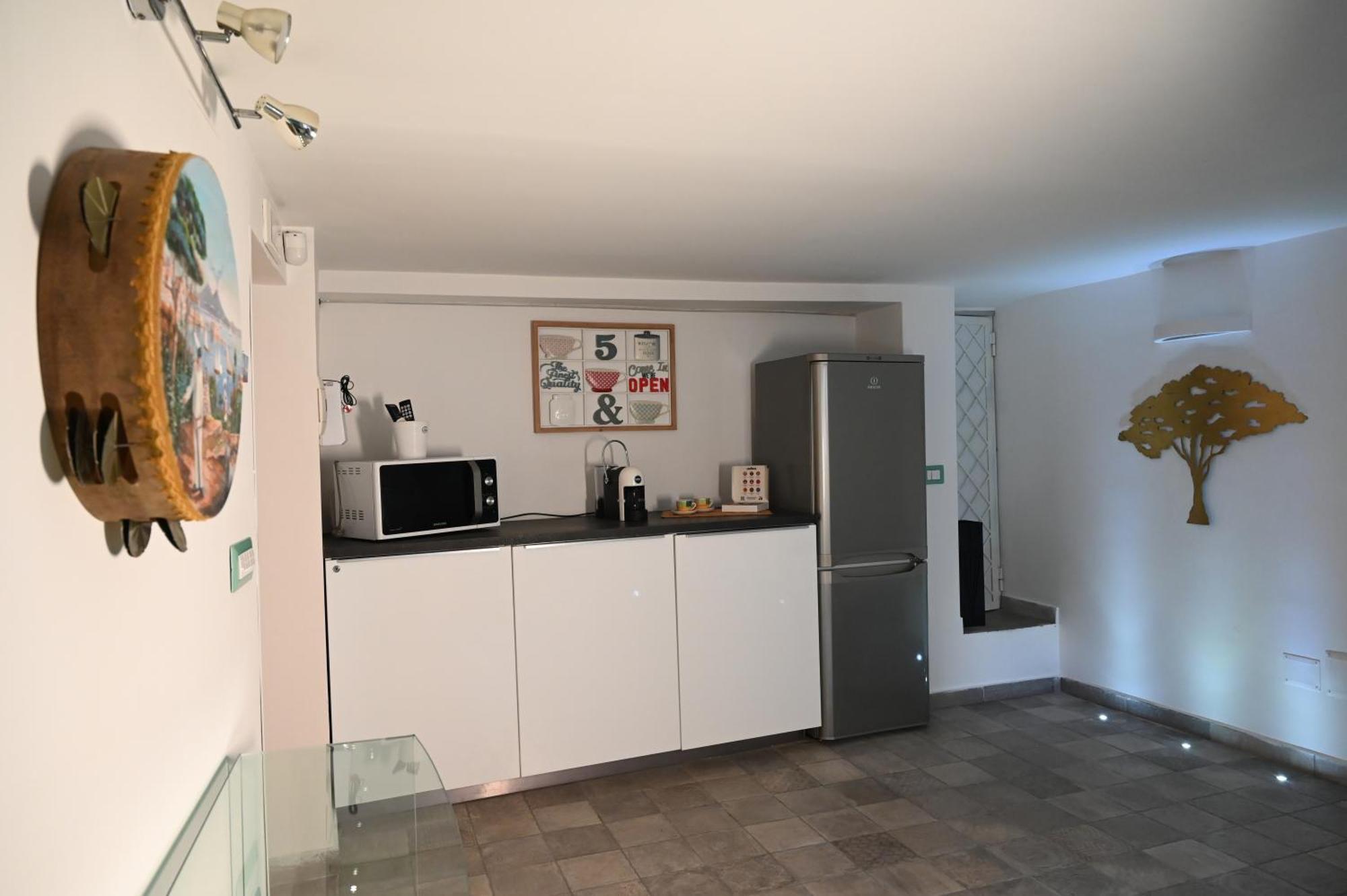 Il Rifugio Di Beppe Apartment Napoli Exterior foto